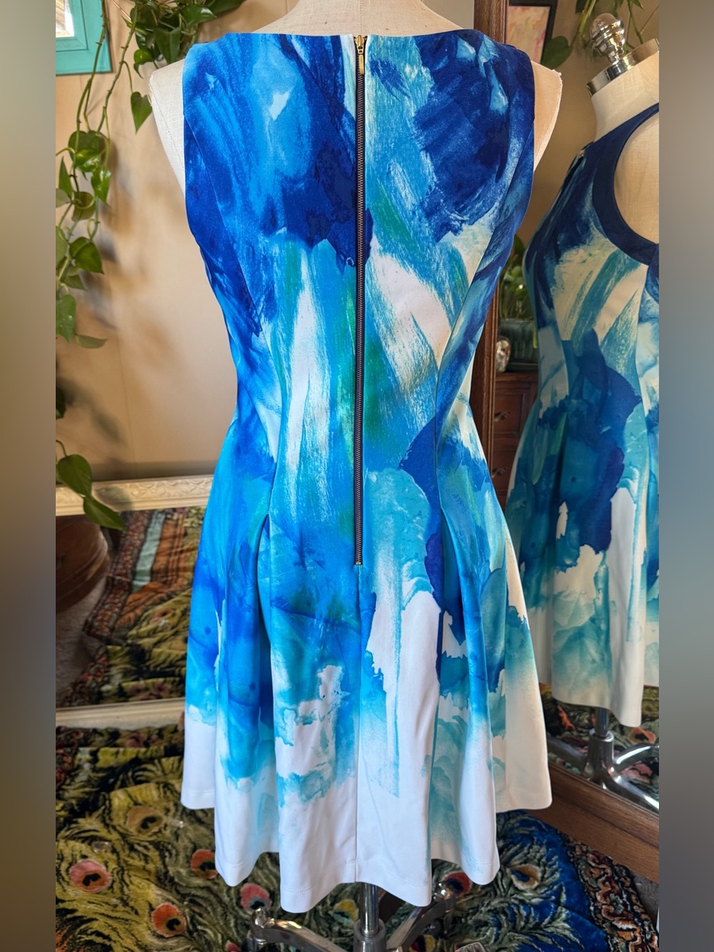 Dressbarn Sleeveless Blue Watercolor Fit-and-Flare Dress, size 12 - Picture 4 of 10